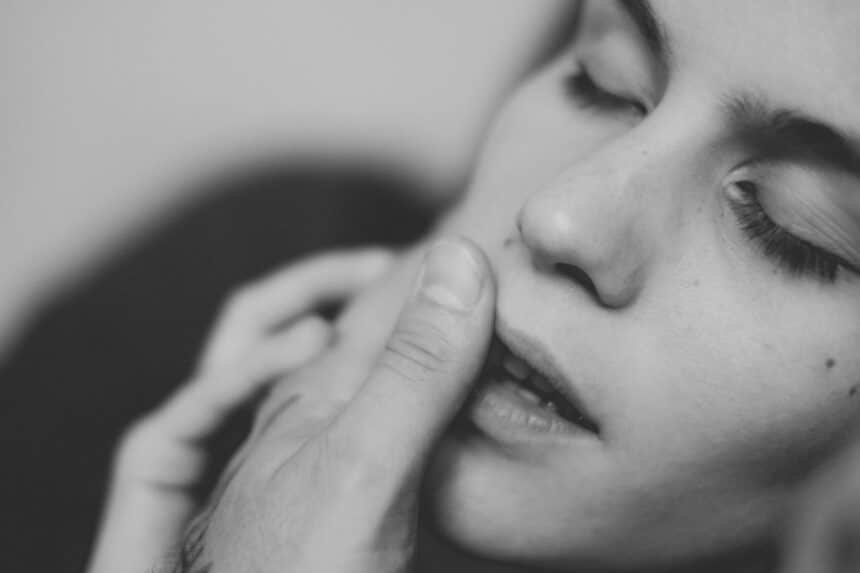 Find Calm: Using Your Five Senses to Feel Grounded Now