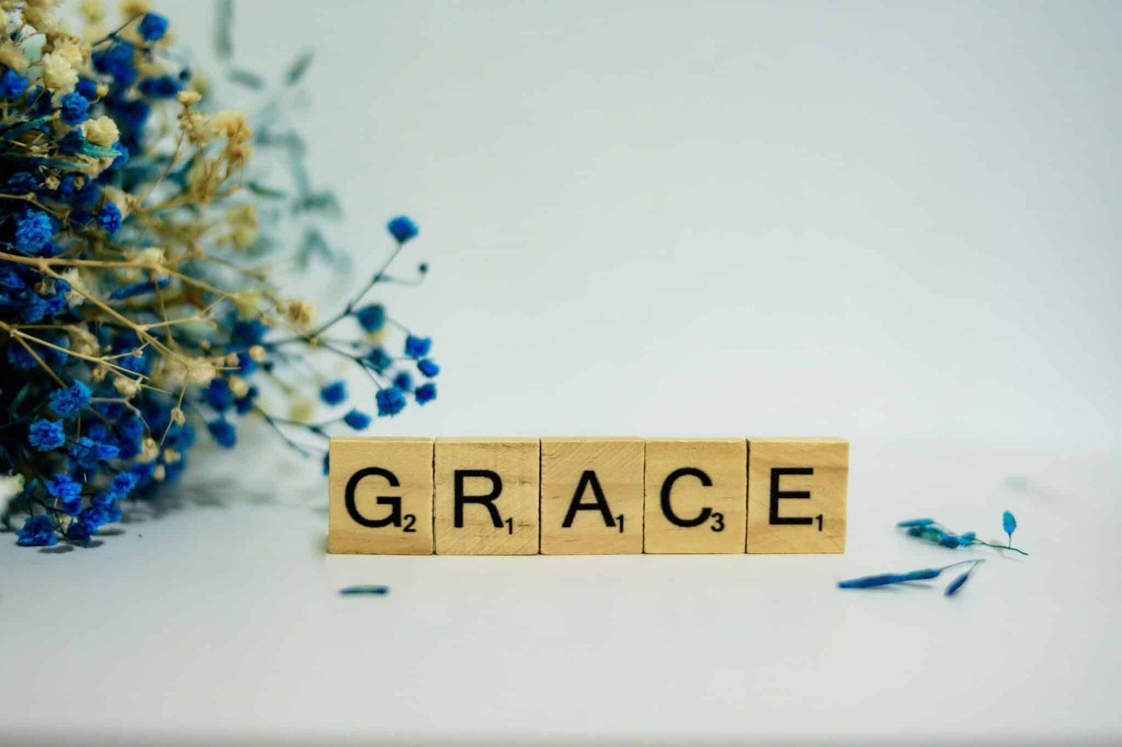 Embrace Praise: How to Accept Compliments with Grace