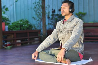 Unwind Your Mind: Reflect on Your Day Before Sleep