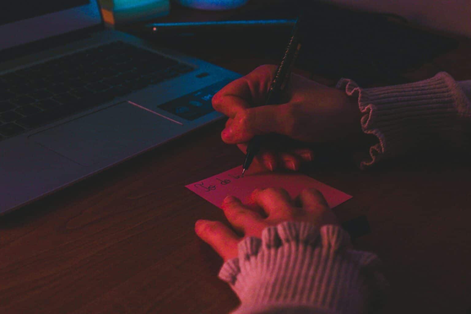 Building Real Bonds: How to Connect Authentically Online