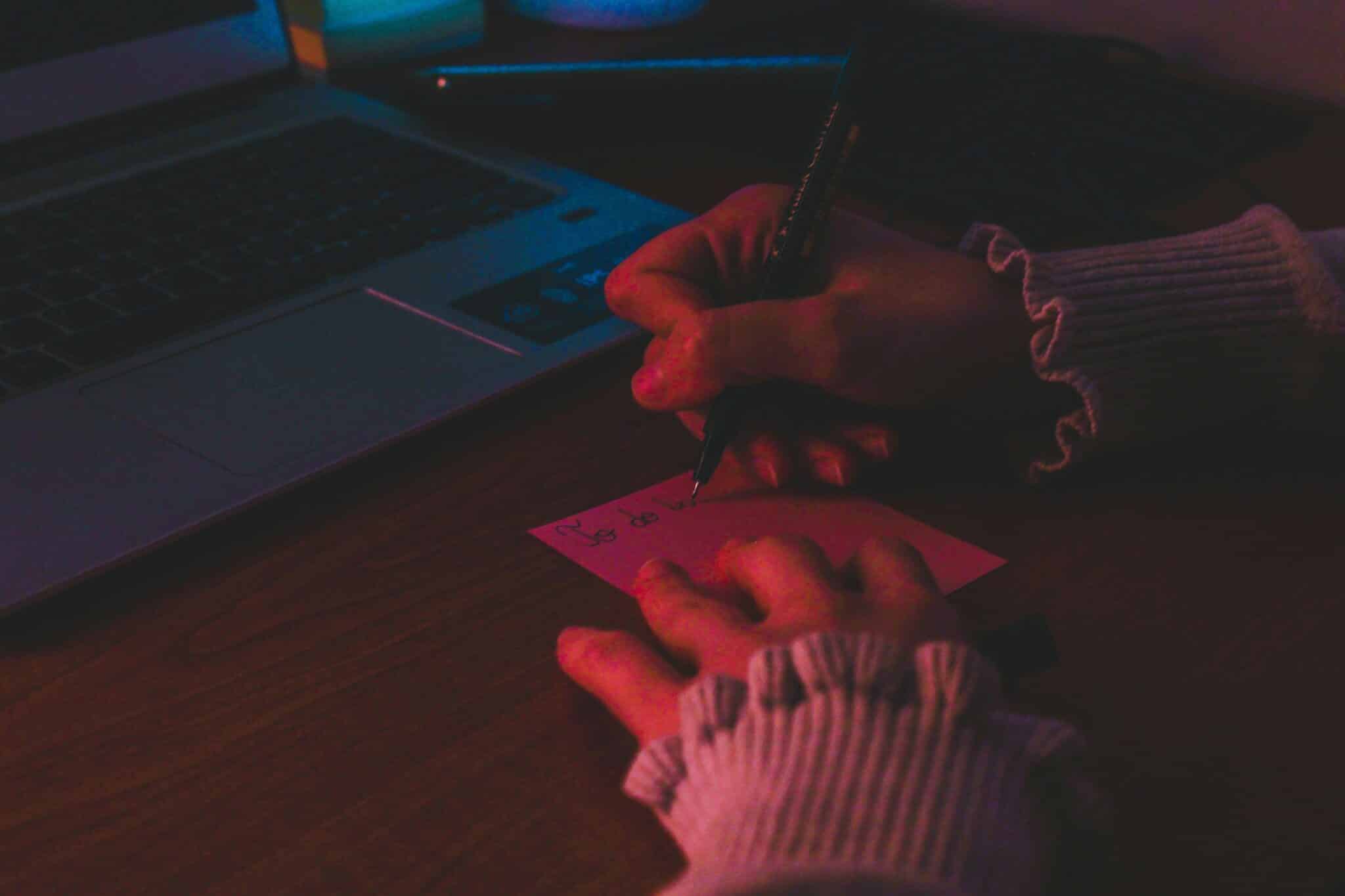 Building Real Bonds: How to Connect Authentically Online