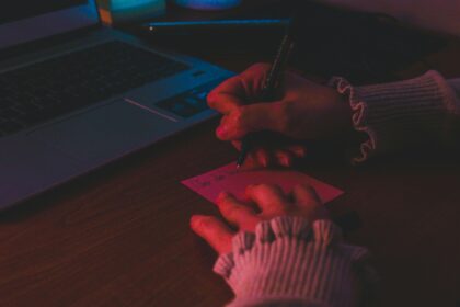 Building Real Bonds: How to Connect Authentically Online