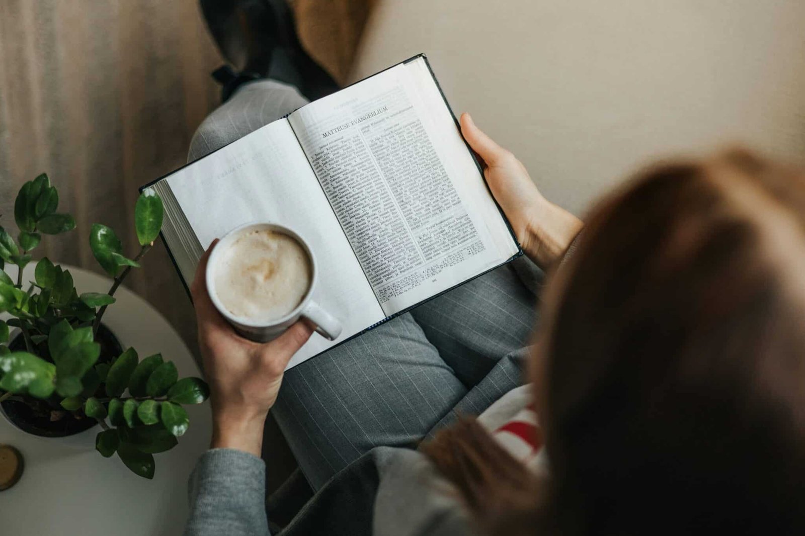 Unlock Your Potential: Building a Reading Habit for Growth