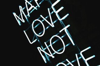 Navigating Love: How to Tenderly Manage Relationship Expectations